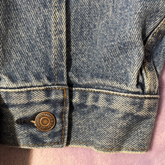 Levi's signature Blue Denim Jacket - Picture 5 of 12